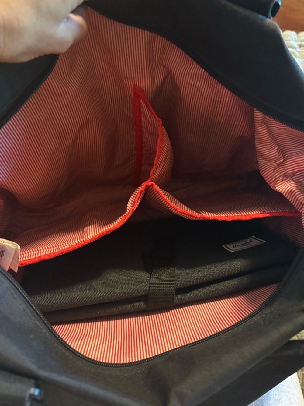 Herschel Strand Sprout Diaper Bag Black Weekender Tote + Changing Pad - Picture 4 of 7